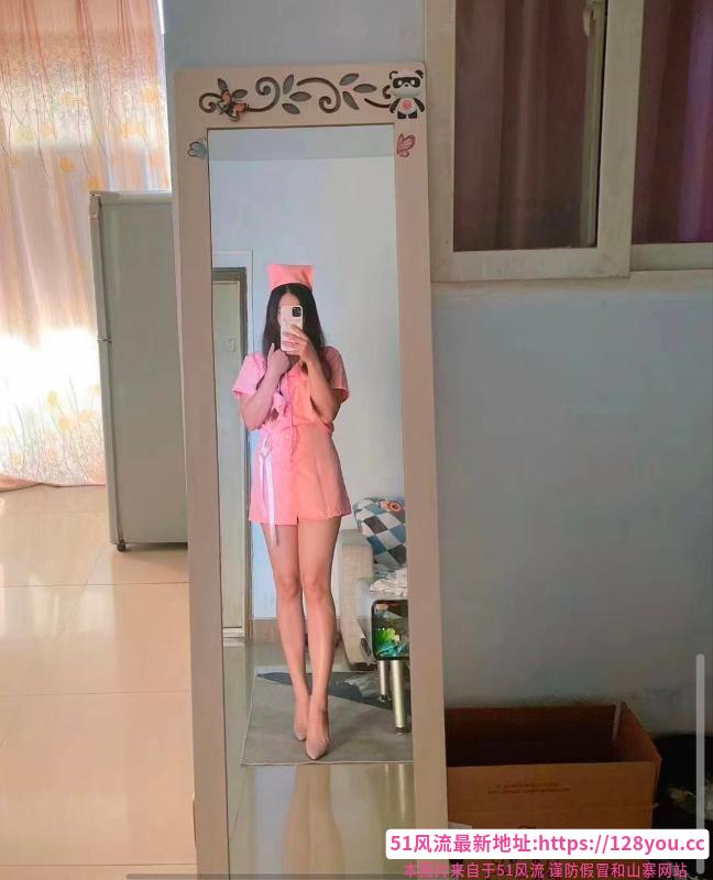 江边小鱼儿