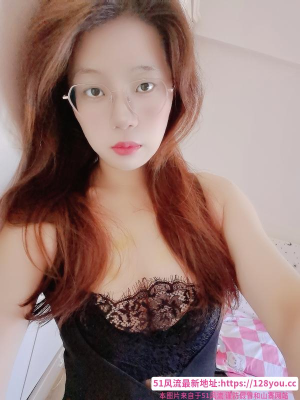 温柔性感长腿鱼儿
