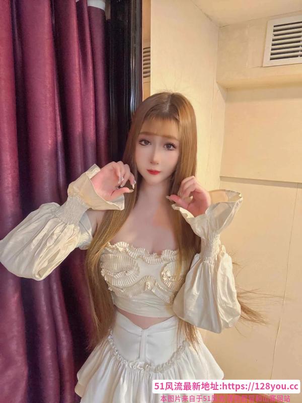 酥胸美腿甜妹纸