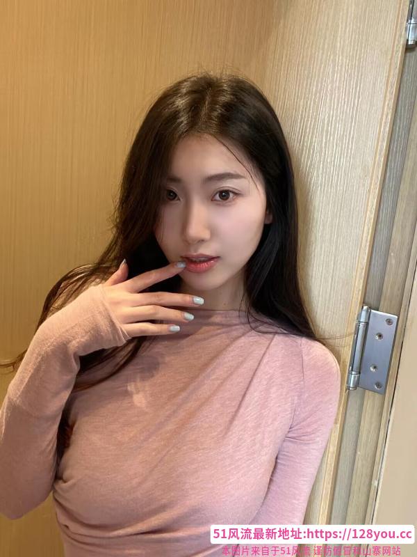 妩媚大胸御姐