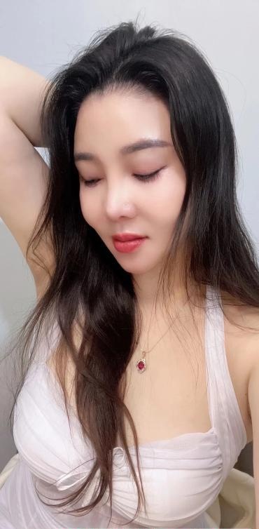 二刷风骚少妇小如