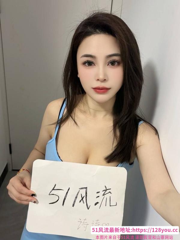 上城小巧大奶骚妇