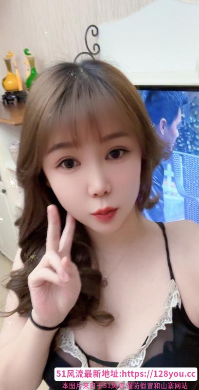 性感丰满小骚货