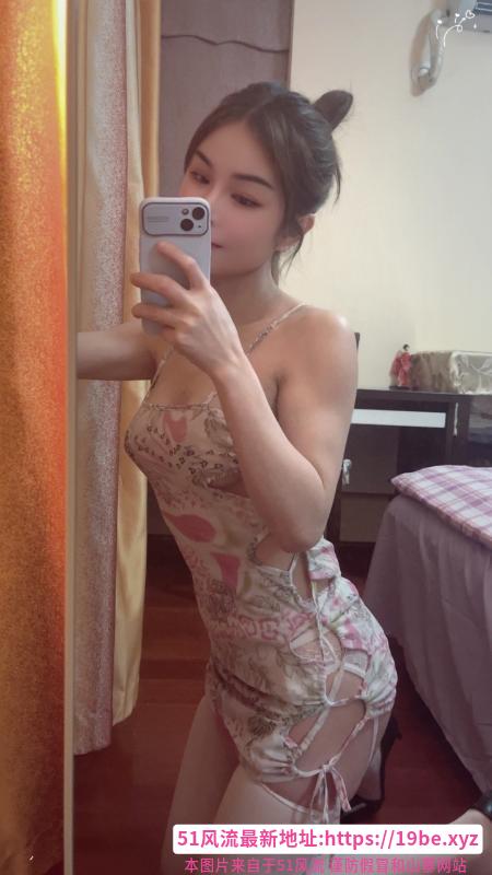精致丰满小少妇