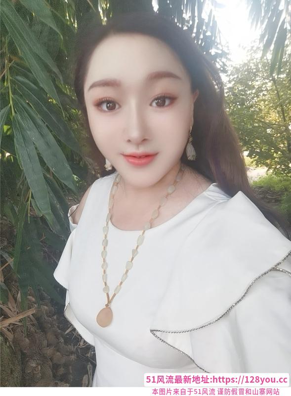 抓龙筋白虎少妇