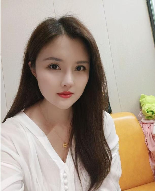 西乡美乳李一桐