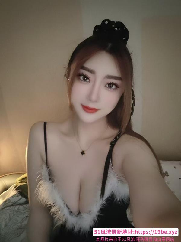 回归的性感美少妇青宝