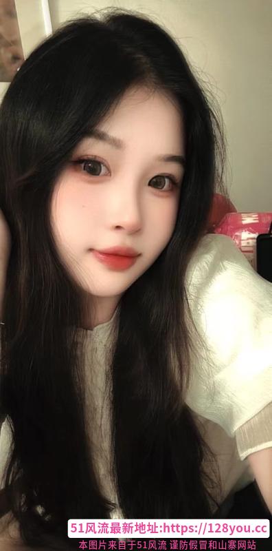 后湖嫩妹小甜甜