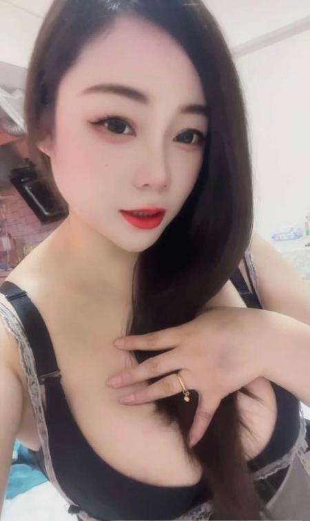 BBW巨乳小少妇