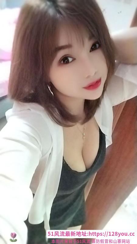 大胸泻火骚妇