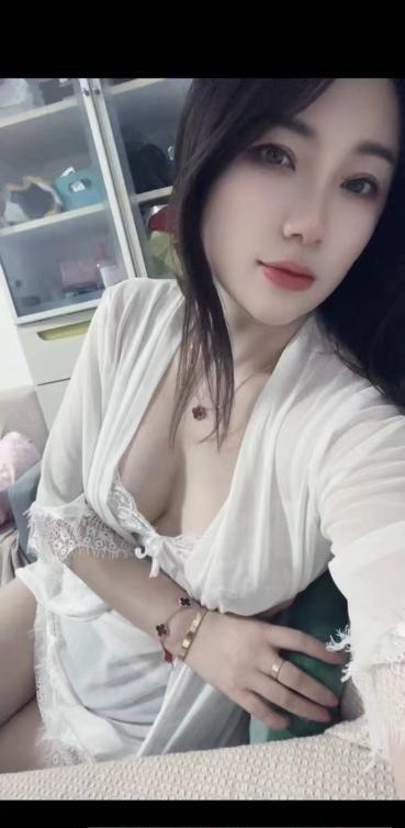 美乳女神可儿