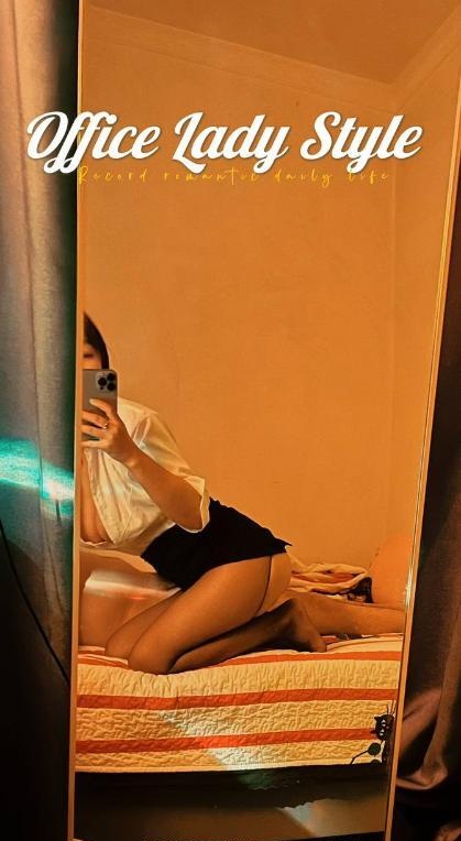 瘦底胸大颜值老师