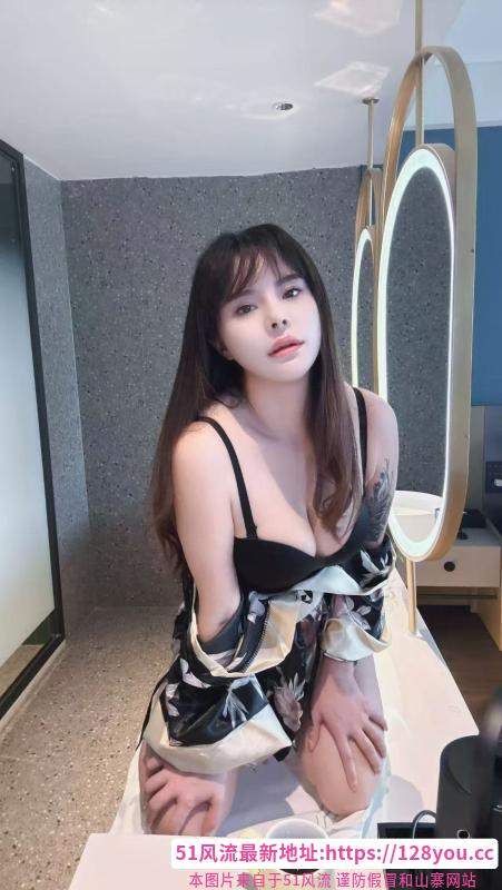 服务小姐姐若兰