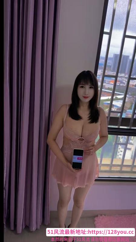 E奶胸控燕子