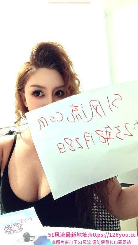 大理性感蜜桃臀