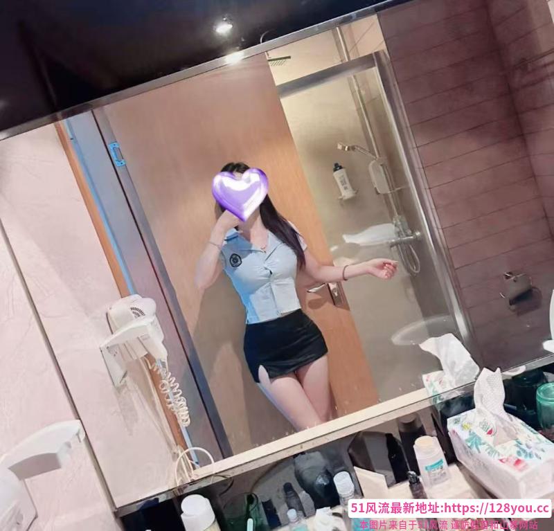 美腿美胸燕子