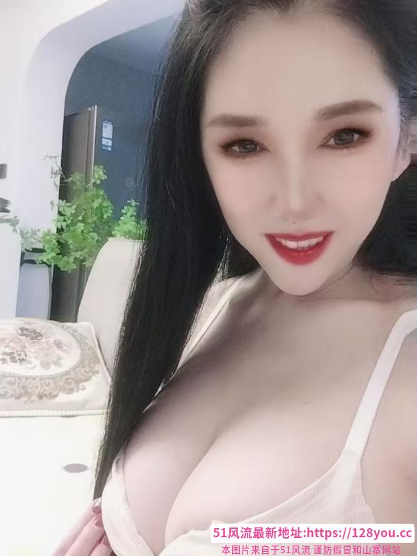大胸依依姐