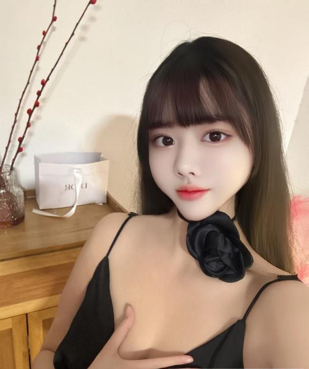 性感清纯颜值小姐姐