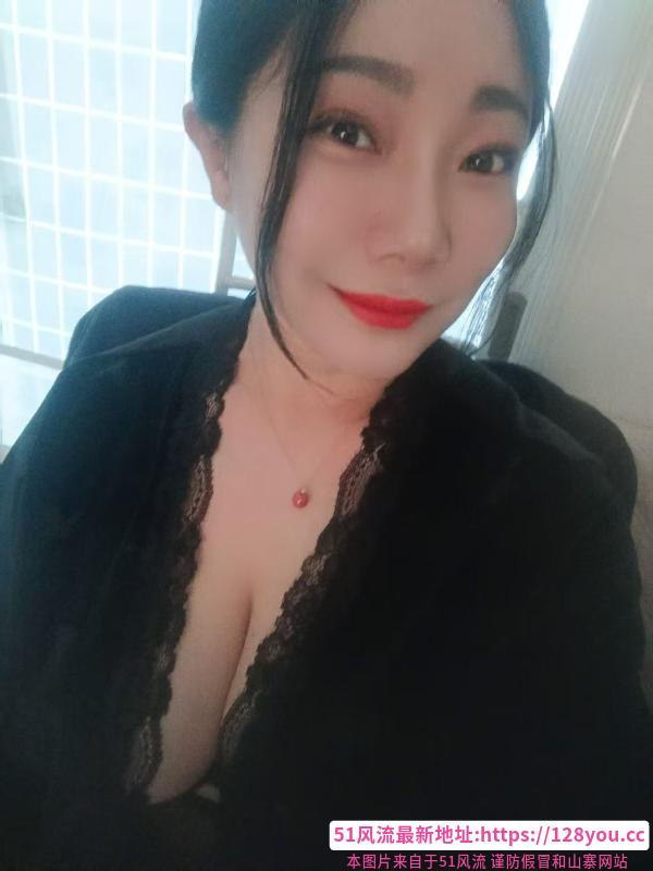 铁西巨乳喷水少妇