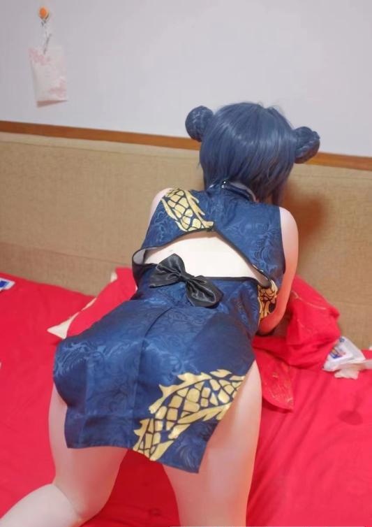 建邺粉白白虎妹妹