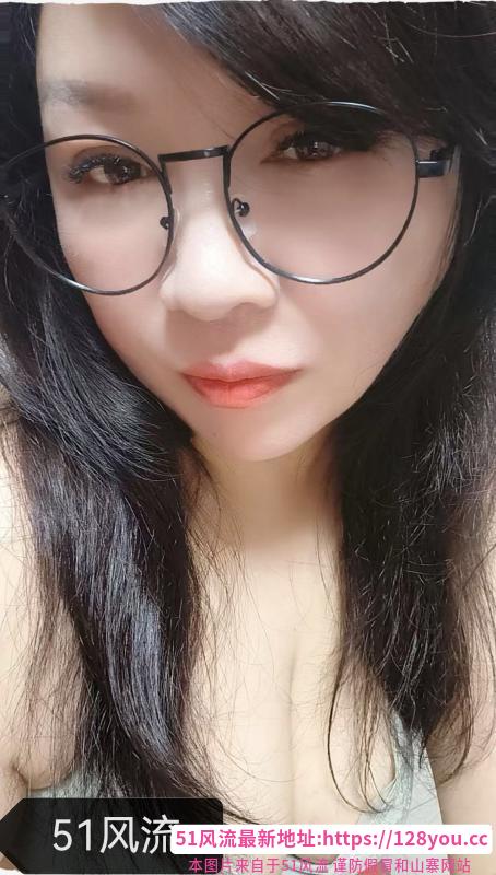 可角色扮演的便宜少妇