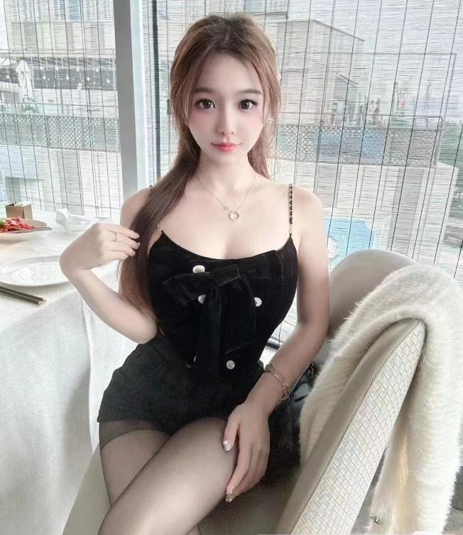 天河大胸妹子圆圆