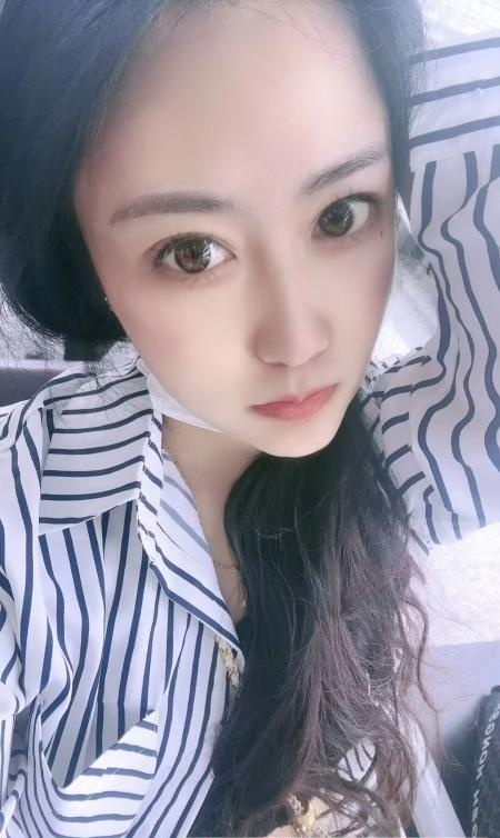 福州南站高个美女