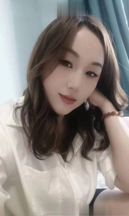 丰满性感小骚妇