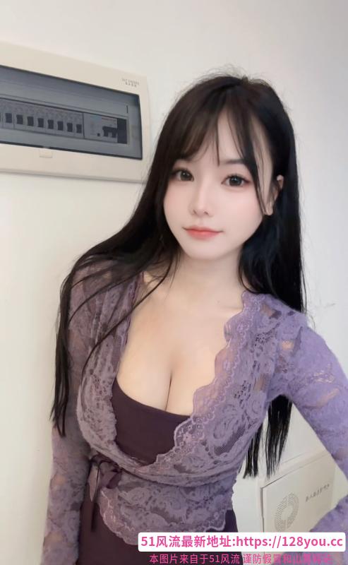 制服控骚少妇