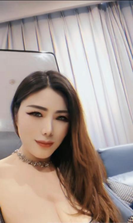 光谷红唇