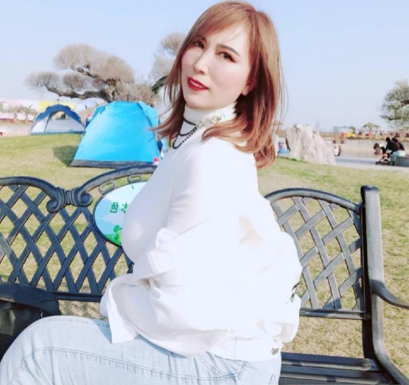巨乳肥臀东北御姐