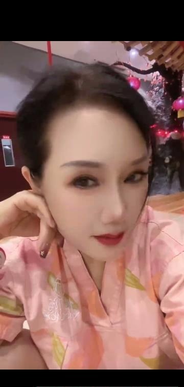 瑶海态度认真的骚熟女